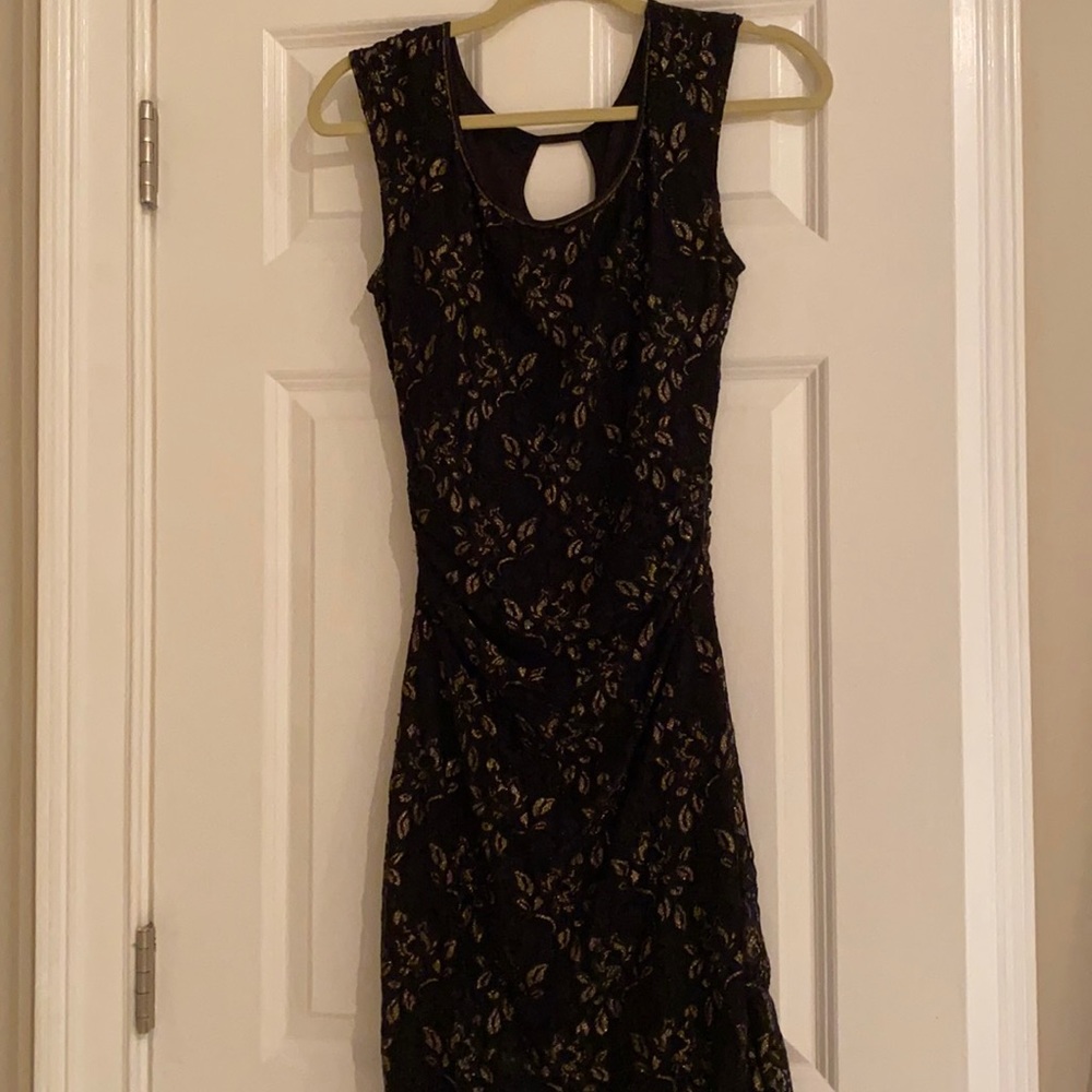 max studio body con dress